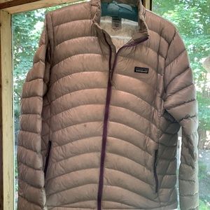 Womens’s lightweight Patagonia Puffer